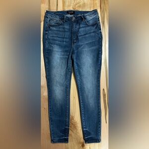 Women’s Judy Blue Skinny Ankle Length Jeans size 13/31